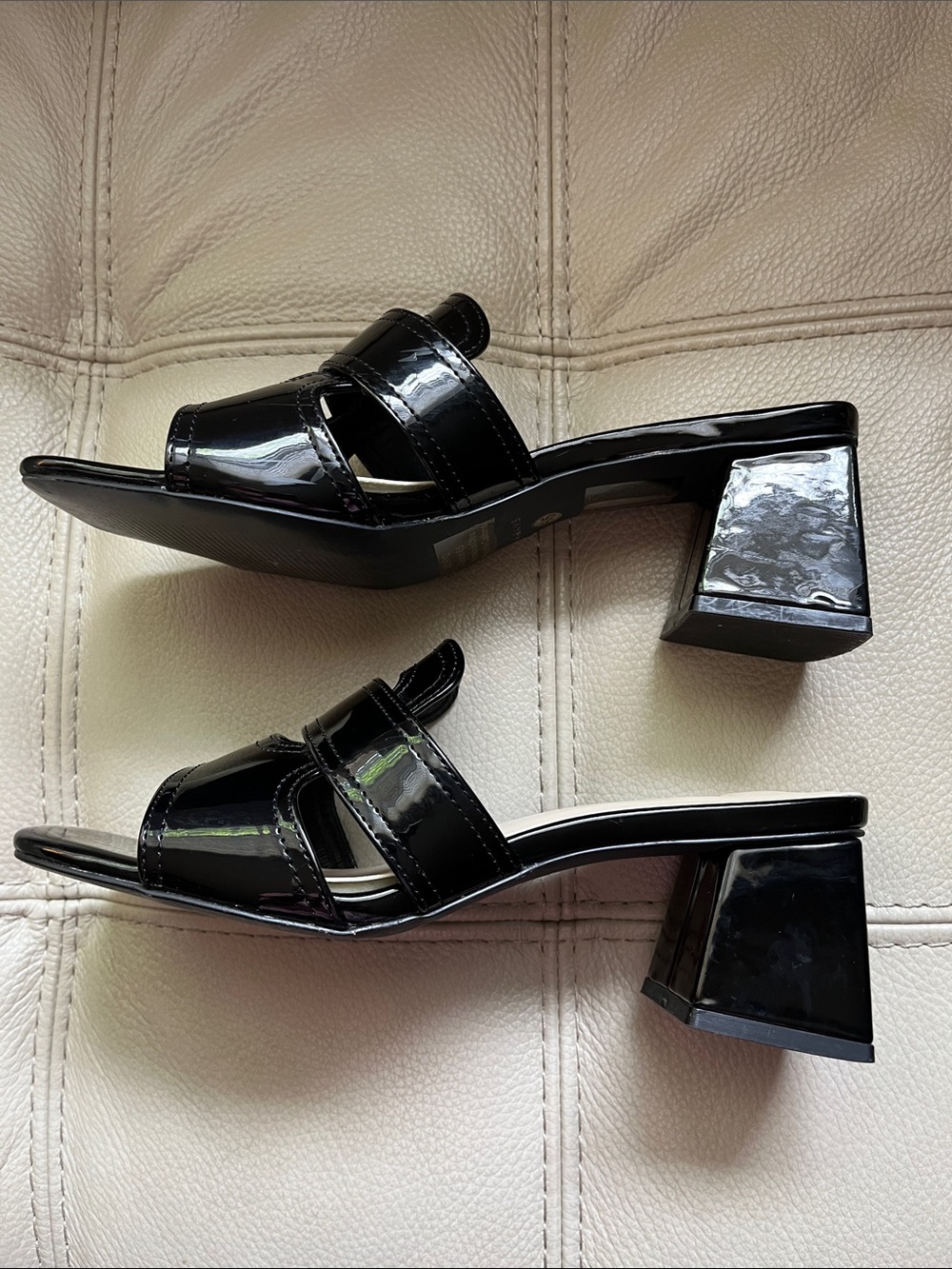 J Adams Deborah Black Patent Open-Square Toe Slide Mules Size 6.5 - Picture 4 of 8
